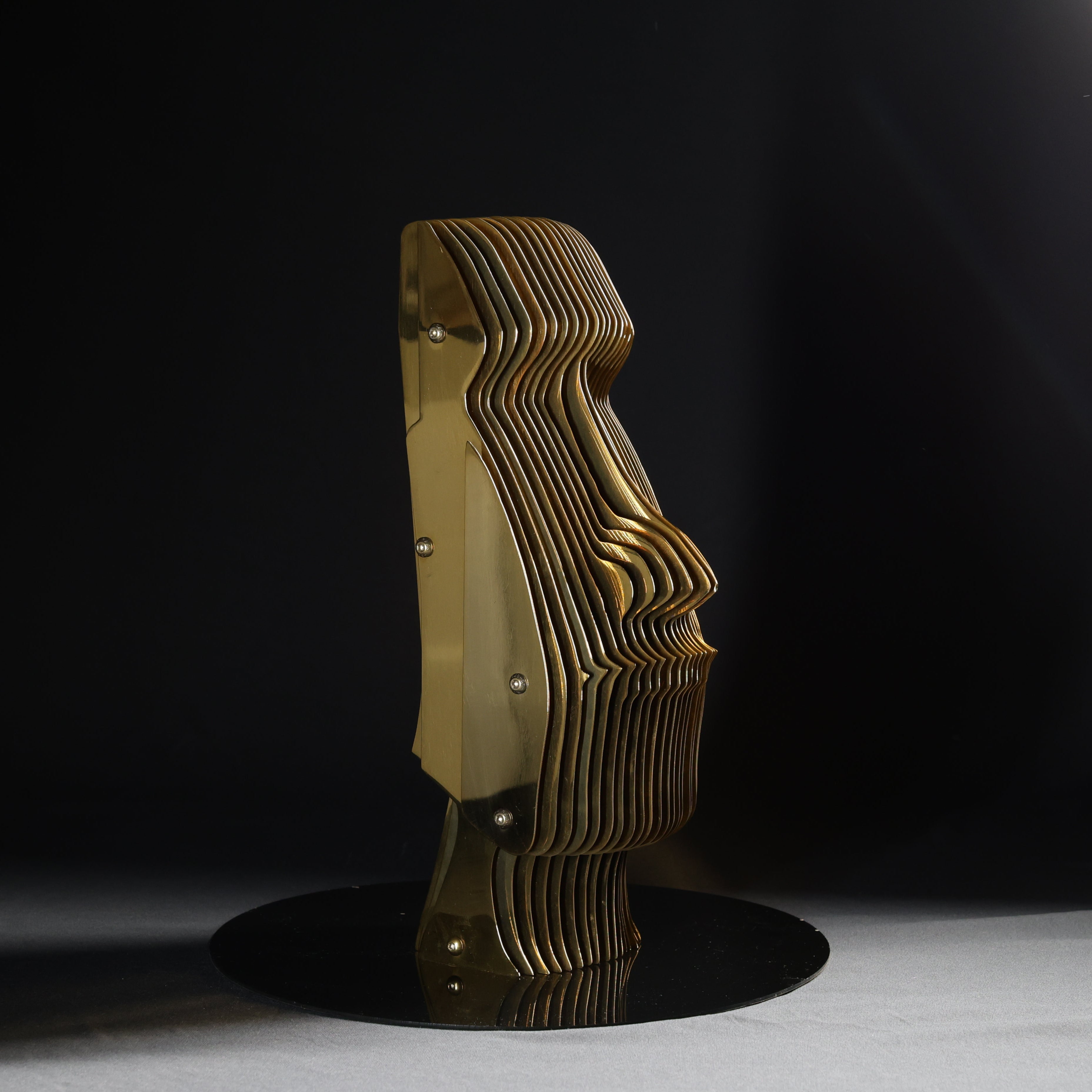 Moai - Iconic Modern Alloy Sculpture