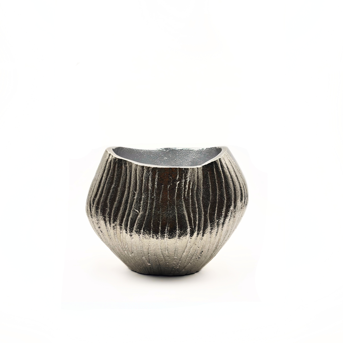Trace – Luminous Flowing Silhouette Vase with Sculpted Grooves