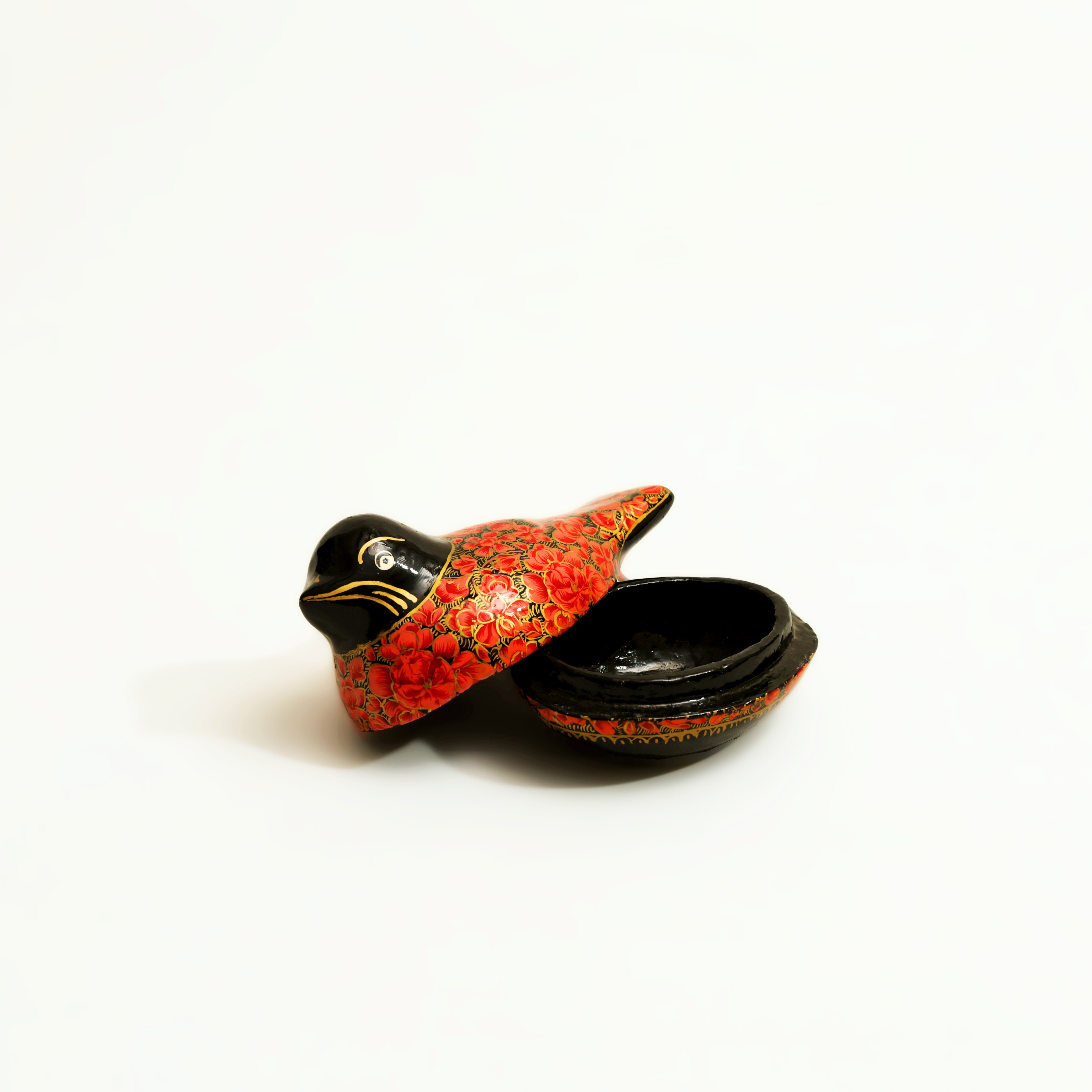 Gulmohar: Siyah-o-Surkh Parinda - A crimson bird shaped kashmiri trinket case.